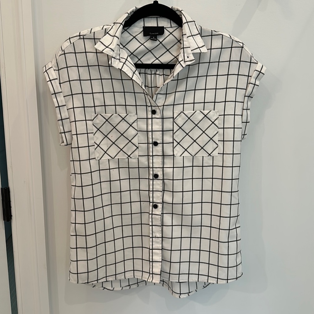 Stripe short sleeve button down